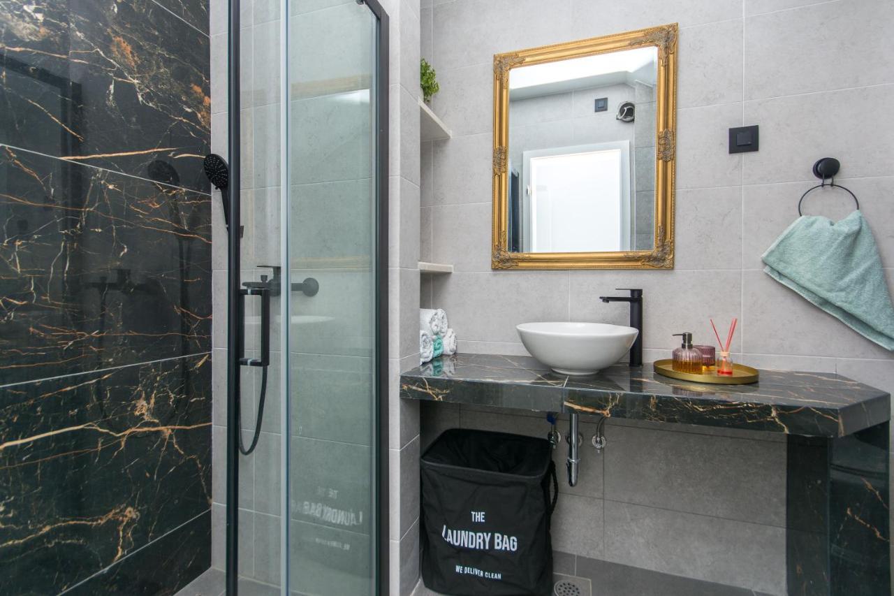 Sapphire Studio Apartment With Free Private Parking Dubrovnik Exterior photo