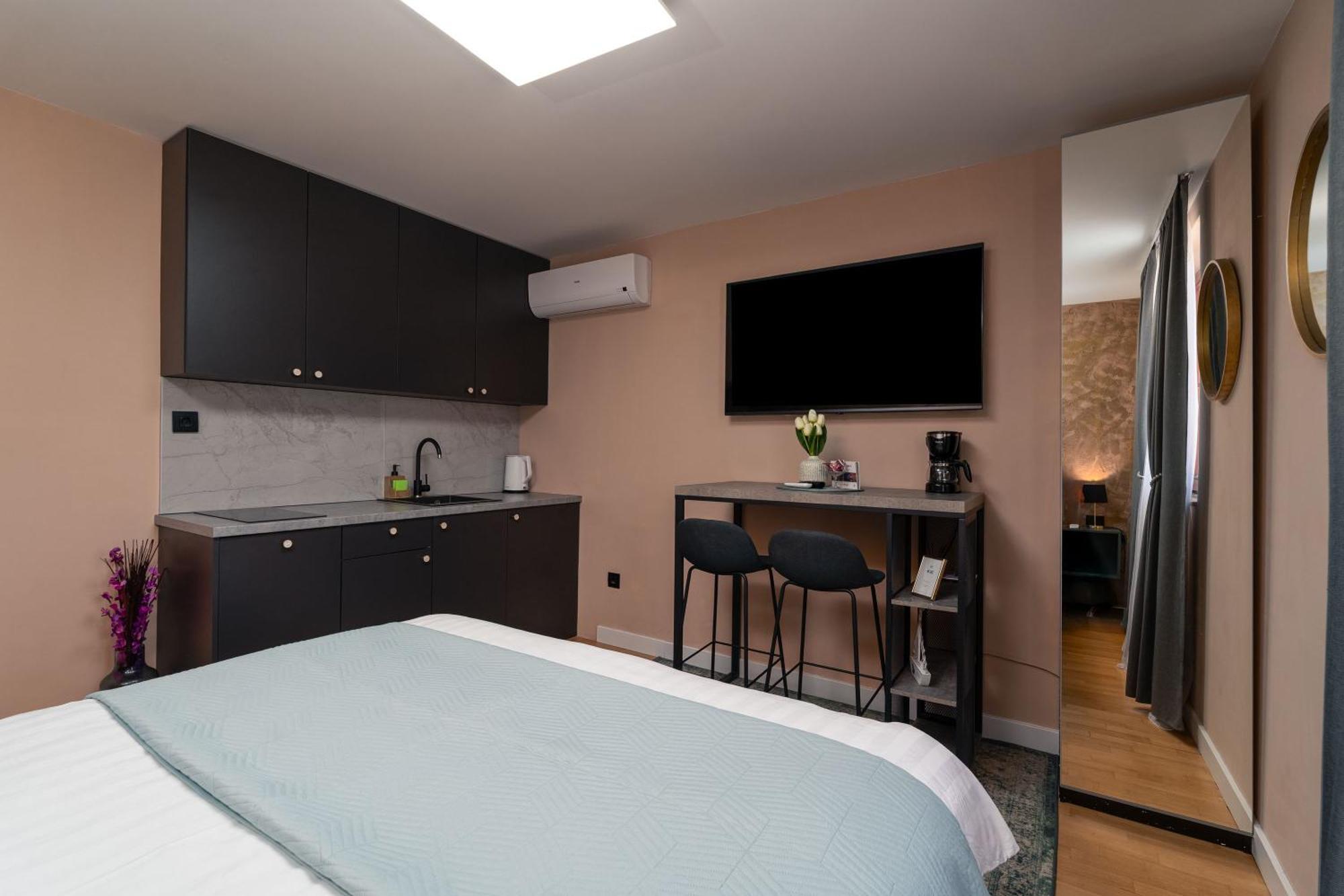 Sapphire Studio Apartment With Free Private Parking Dubrovnik Exterior photo