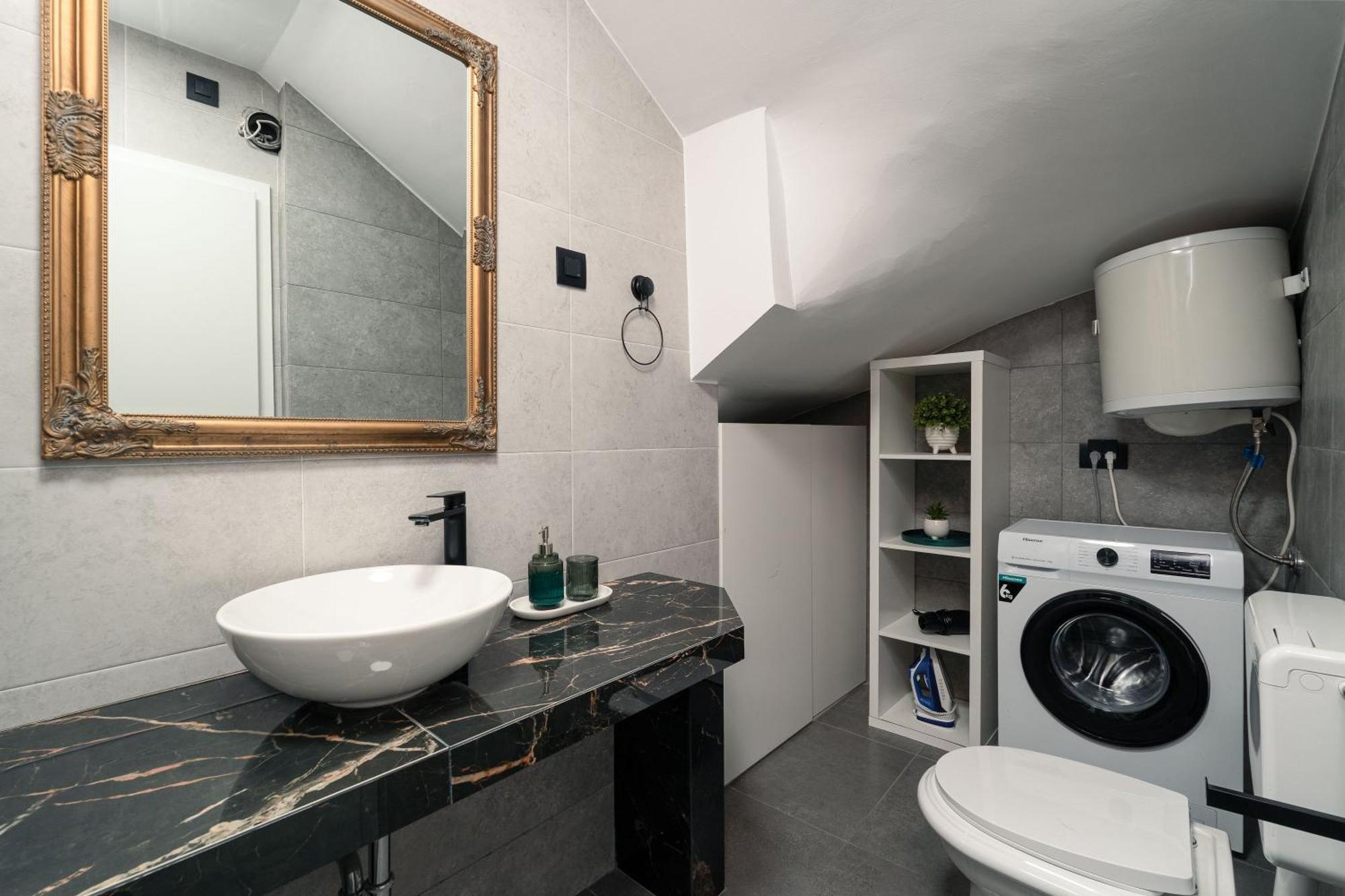 Sapphire Studio Apartment With Free Private Parking Dubrovnik Exterior photo
